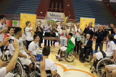 Basket in carrozzina: Bologna è campione d'Italia nel Campionato Giova...